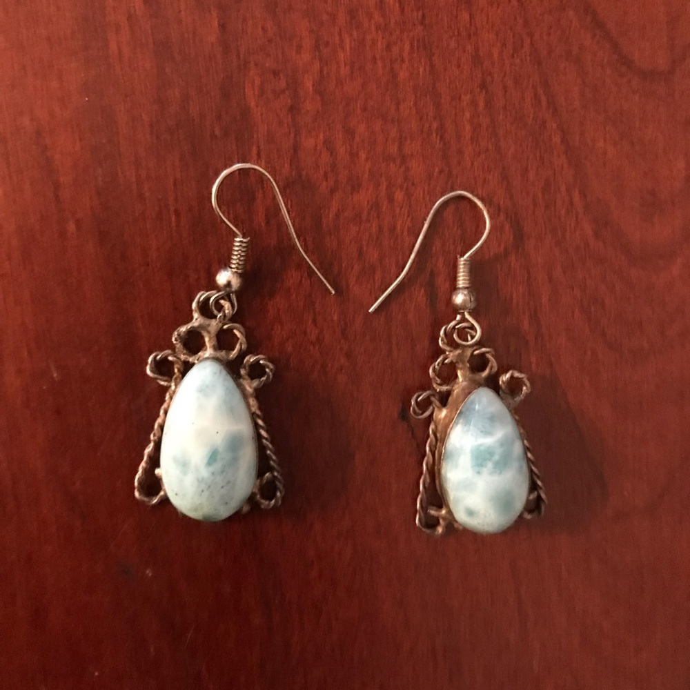 Earring - Picture 3 of 4